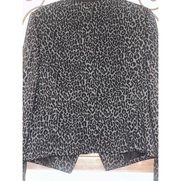 Ann Taylor Loft Gray And Black Animal Print One Button Blazer Size 4 - Picture 3 of 5